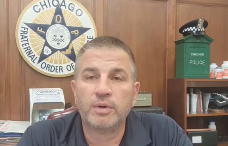 Chicago Police Union’s Boss Tells Officers to Defy City Vaccine Deadline (VIDEO)