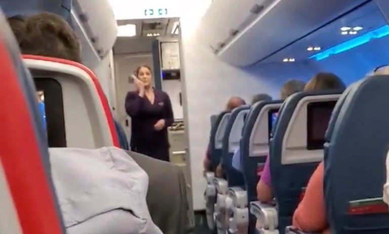 Flight Attendant Breaks Into Tears As She Gets to Take Off Her Mask For the First Time in Two Years (VIDEO)