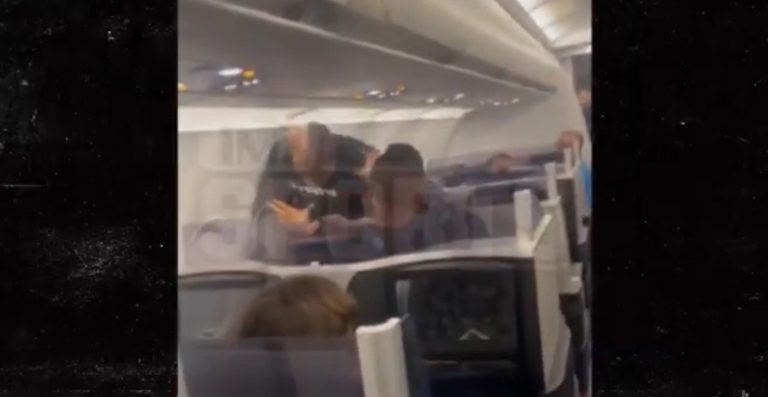 Mike Tyson Repeatedly Punches Man on Plane; Leaves Passenger Bloodied (VIDEO)