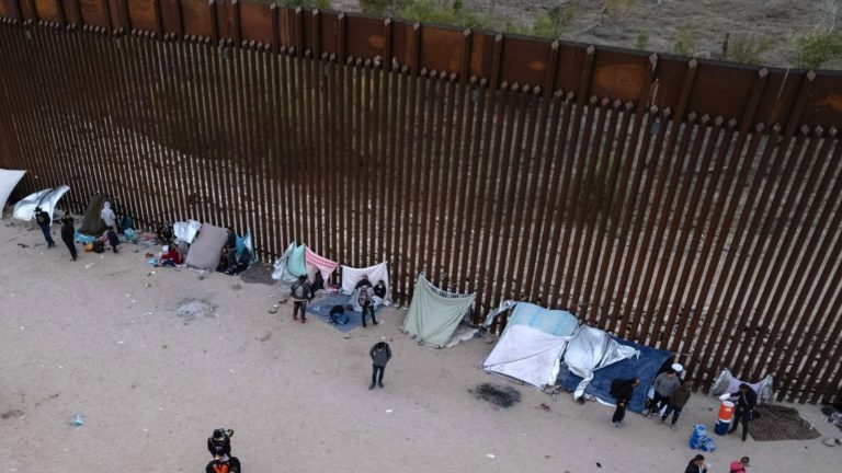 Mexican Woman Dies Of Asphyxia While Climbing Border Wall After Getting Stuck Upside Down