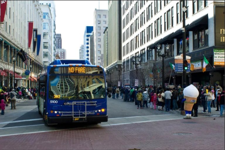 Milwaukee County Committee Approves Resolution to Give Free Bus Rides to Vote on Election Day