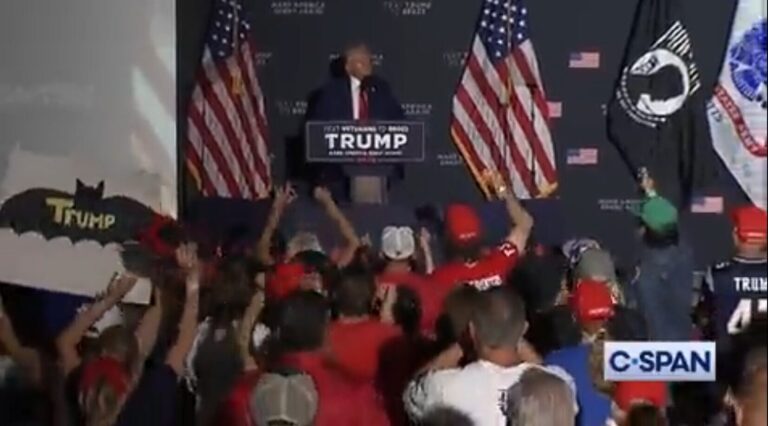 New Hampshire Crowd Chants “Bull****!” After Trump Calls Out Biden DOJ Charges (Video)