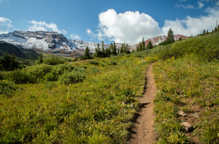 22 Amazing Hiking Trails You Have To See To Believe